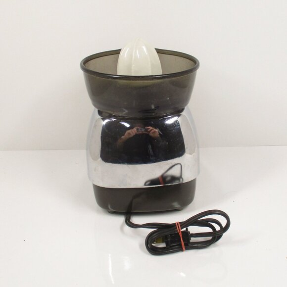 Vintage Chrome SCM Proctor Silex Automatic Juicit Juicer 85153 TESTED!! - Picture 3 of 8